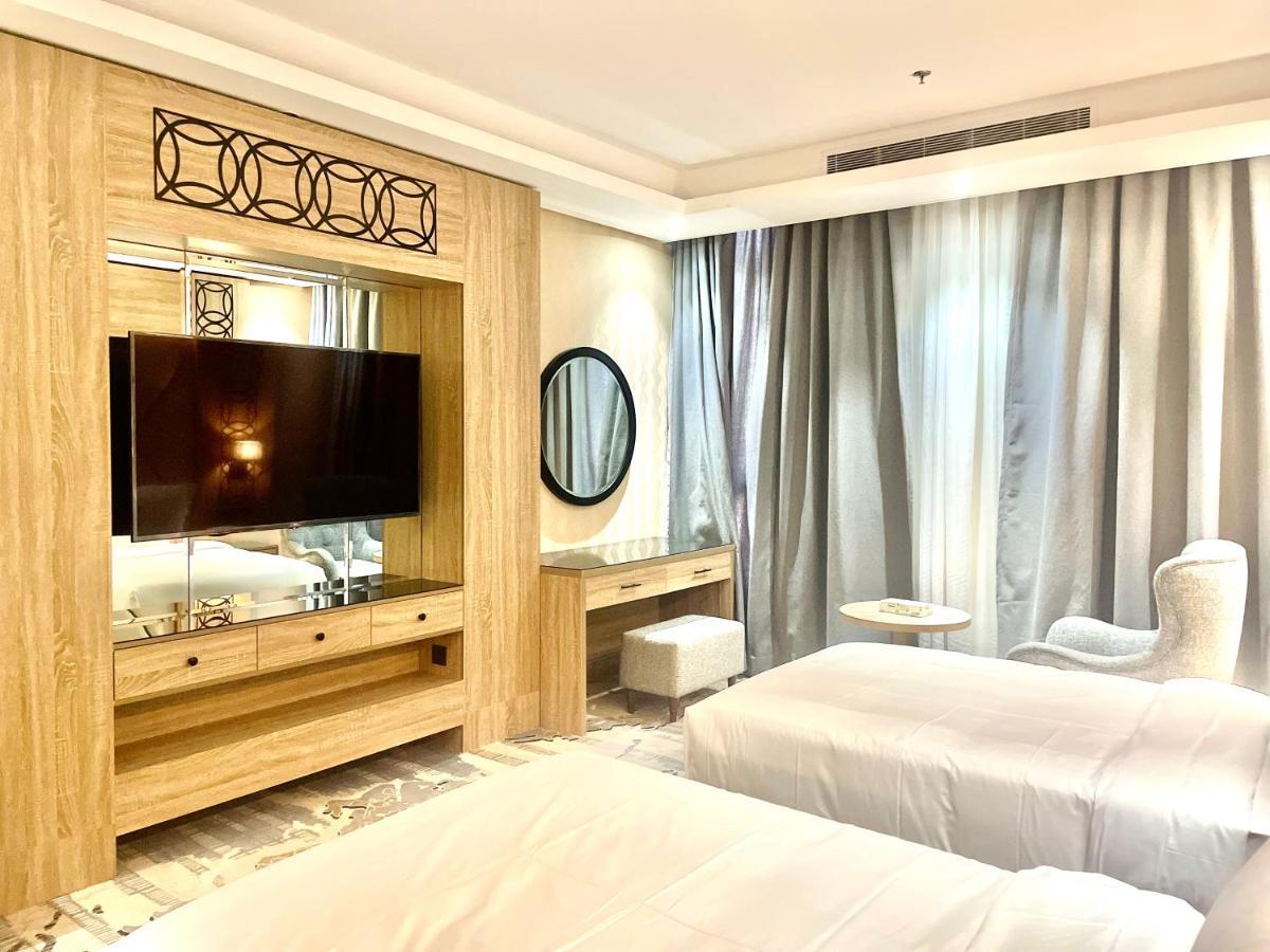 Hotel Mirnian