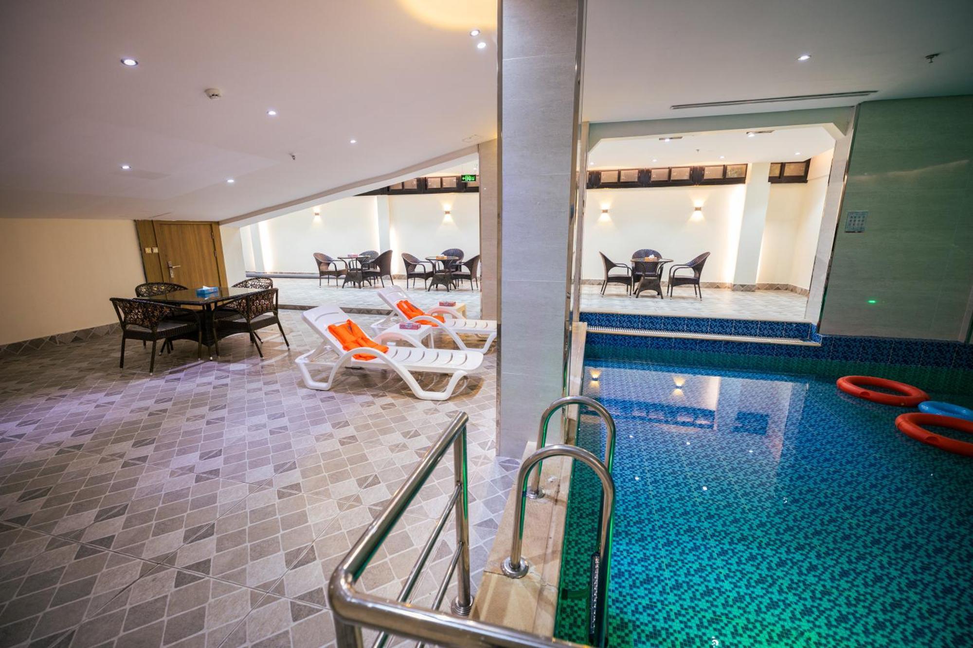 Hotel Mirnian 4*